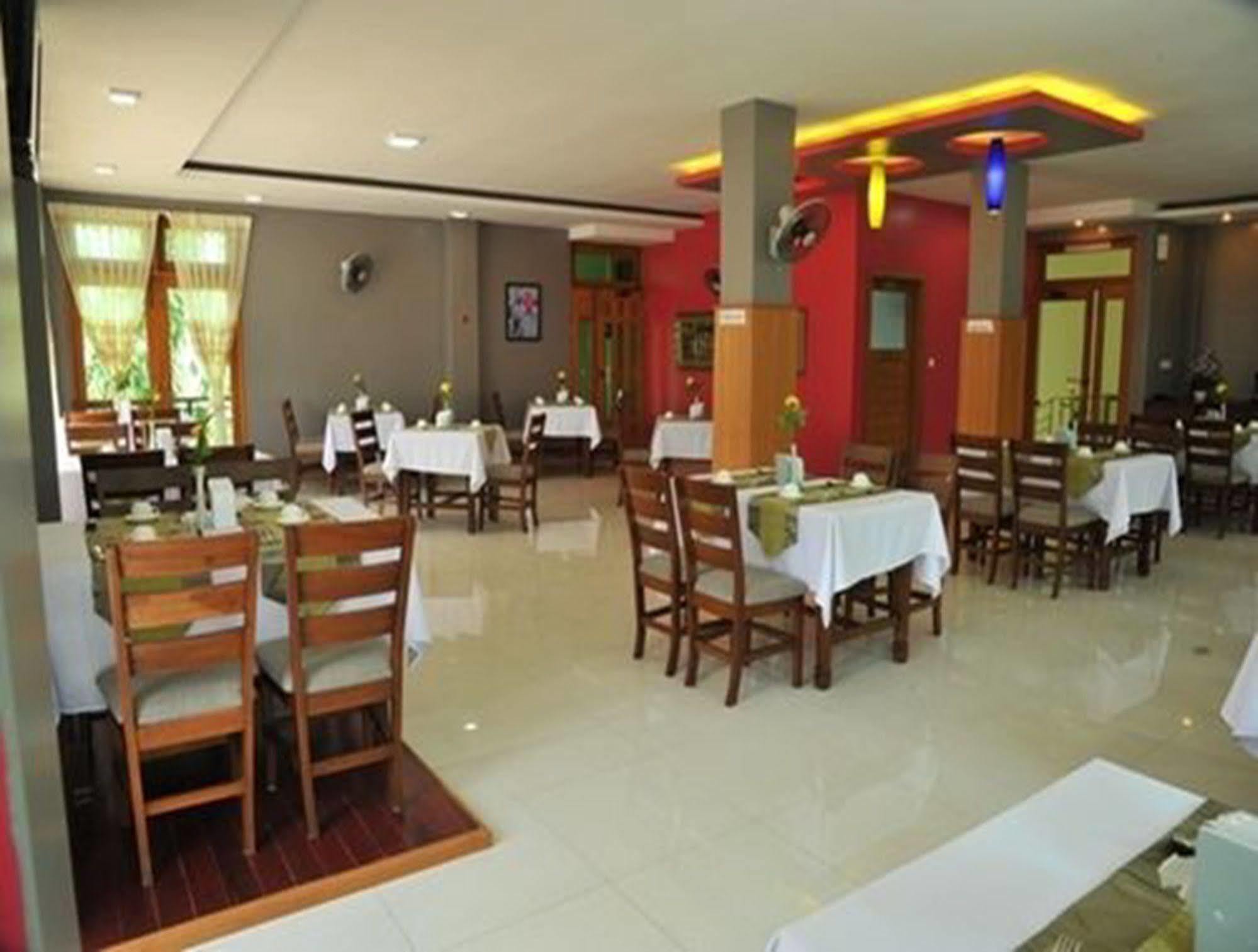 Royal 3* Pyin Oo Lwin