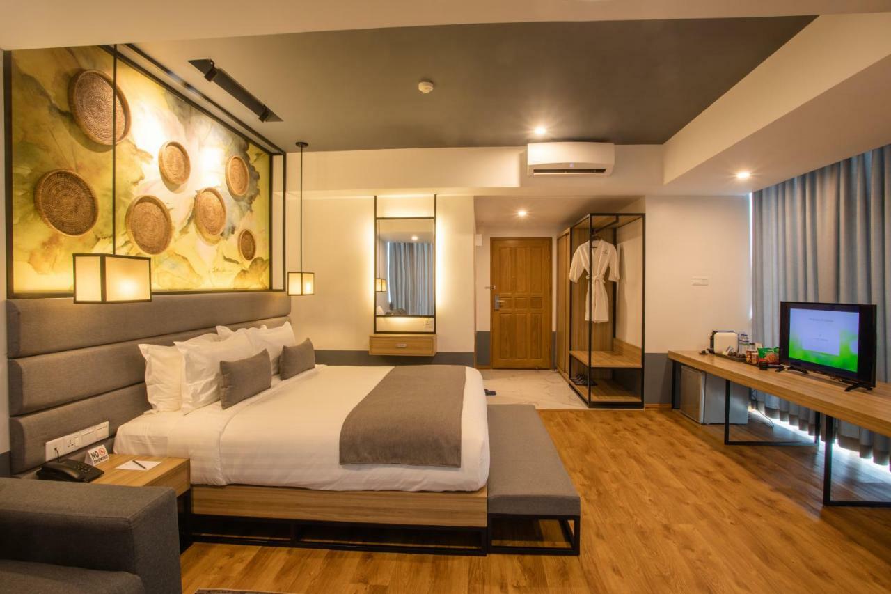 Royal Hotel 3*